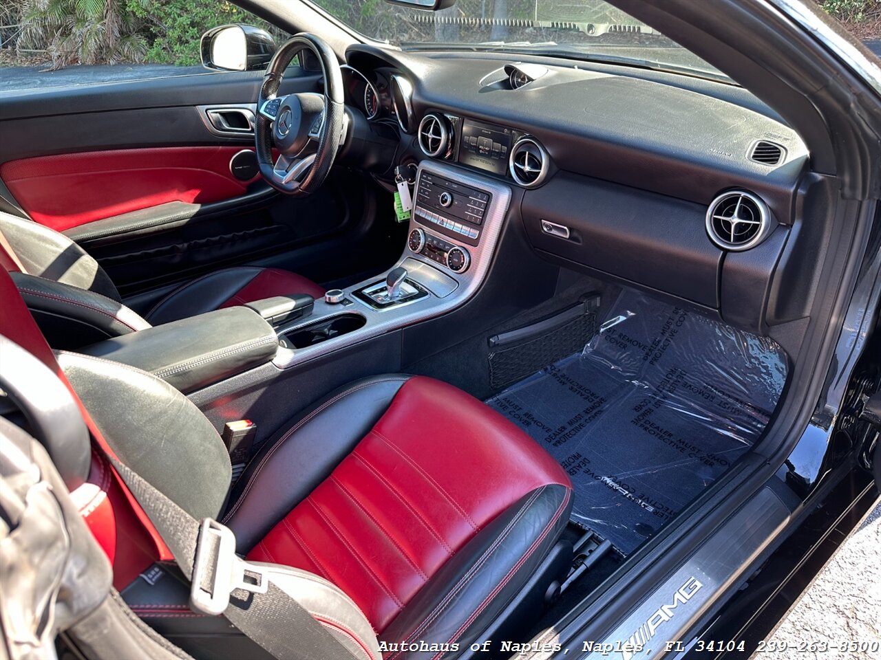 2018 Mercedes-Benz SLC AMG 43   - Photo 24 - Naples, FL 34104