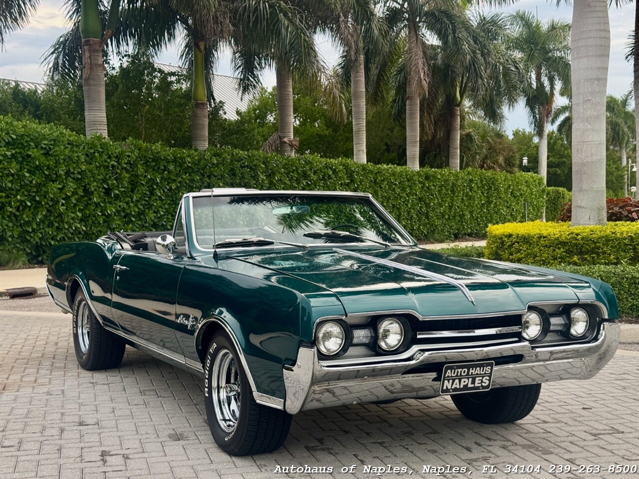1967 Oldsmobile Cutlass Supreme   - Photo 1 - Naples, FL 34104
