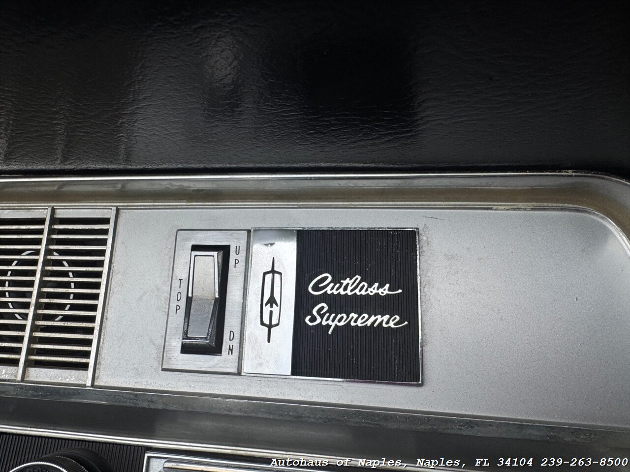 1967 Oldsmobile Cutlass Supreme   - Photo 6 - Naples, FL 34104
