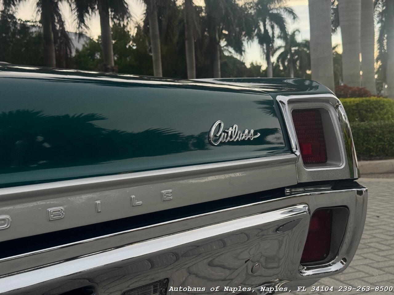 1967 Oldsmobile Cutlass Supreme   - Photo 12 - Naples, FL 34104