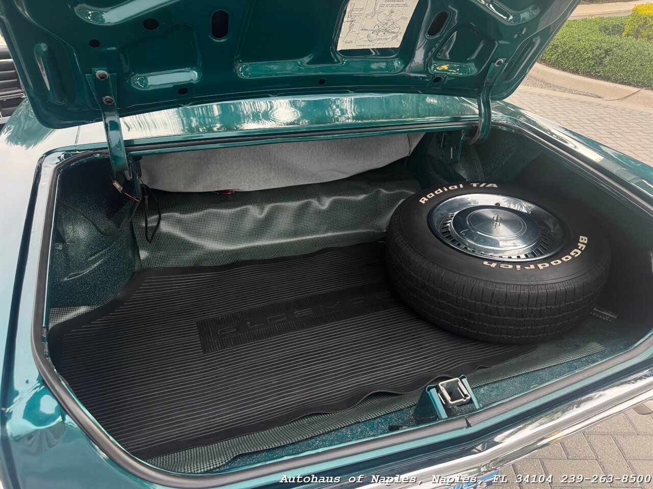 1967 Oldsmobile Cutlass Supreme   - Photo 52 - Naples, FL 34104