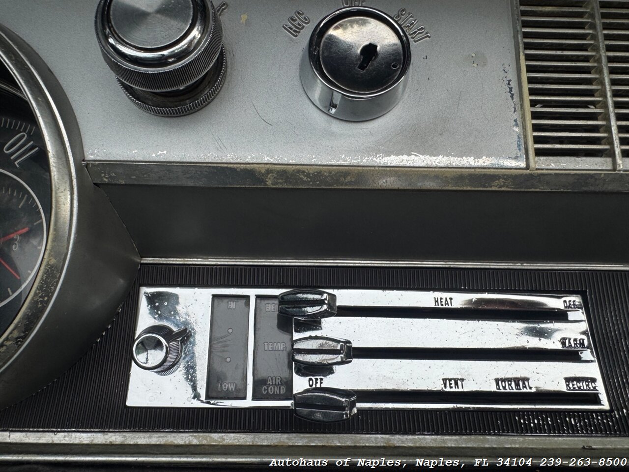 1967 Oldsmobile Cutlass Supreme   - Photo 34 - Naples, FL 34104