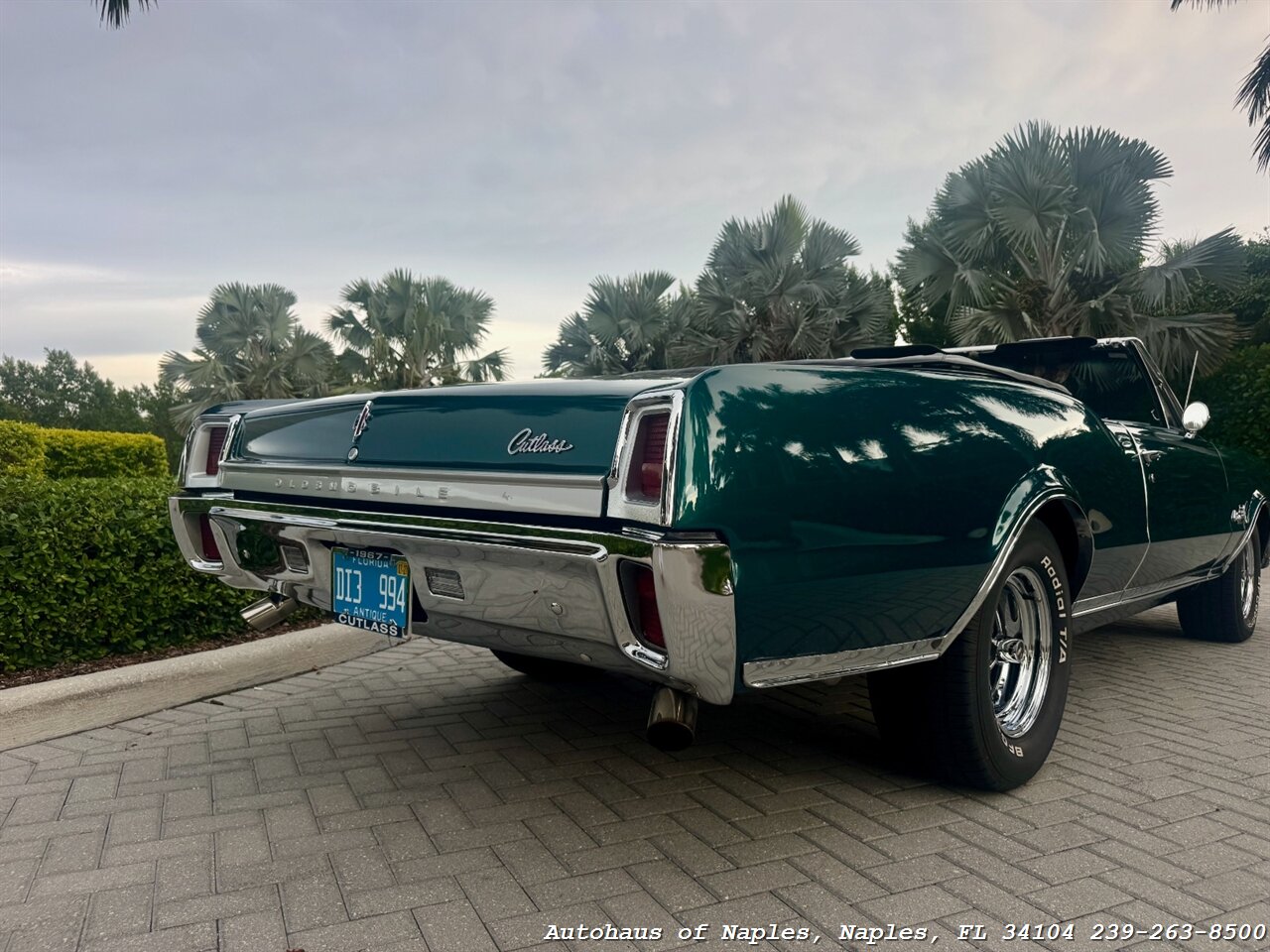 1967 Oldsmobile Cutlass Supreme   - Photo 11 - Naples, FL 34104