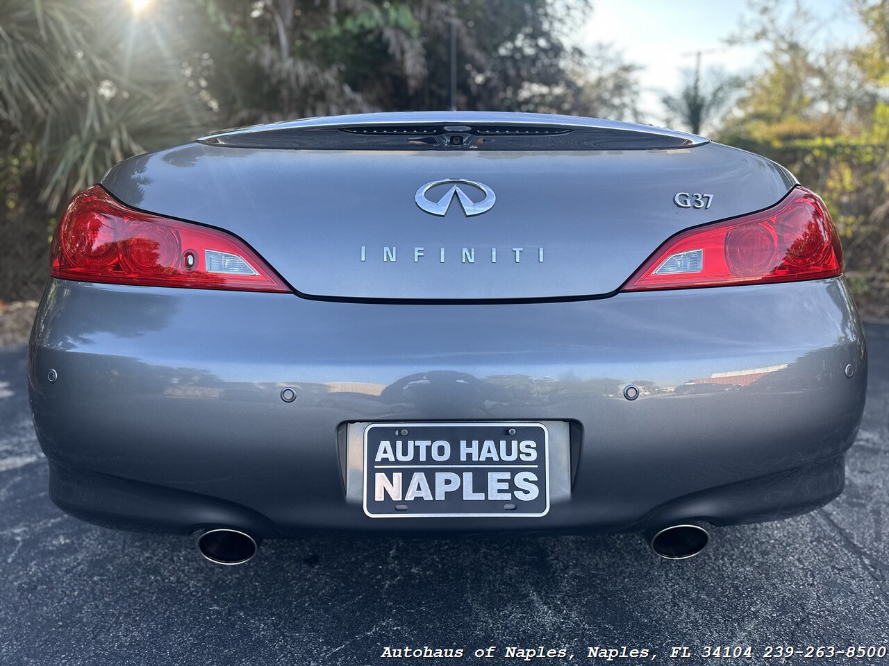 2013 INFINITI G37 Convertible   - Photo 17 - Naples, FL 34104