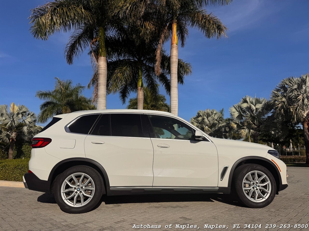 2019 BMW X5 xDrive40i - Photo 6 - Naples, FL 34104