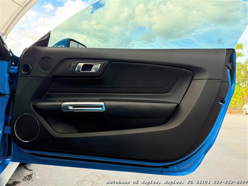 2022 Ford Mustang GT/CS Premium (Roush Supercharged) - Photo 33 - Naples, FL 34104