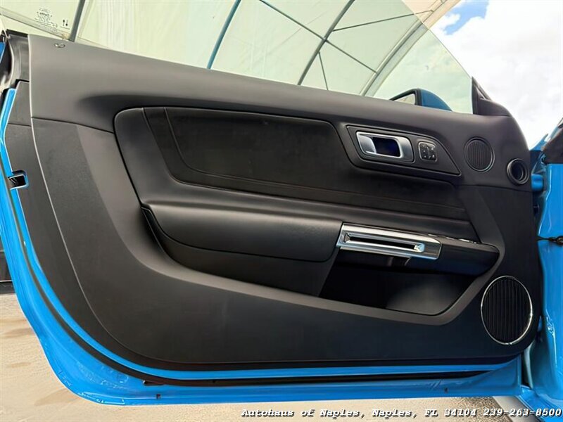2022 Ford Mustang GT/CS Premium (Roush Supercharged) - Photo 27 - Naples, FL 34104