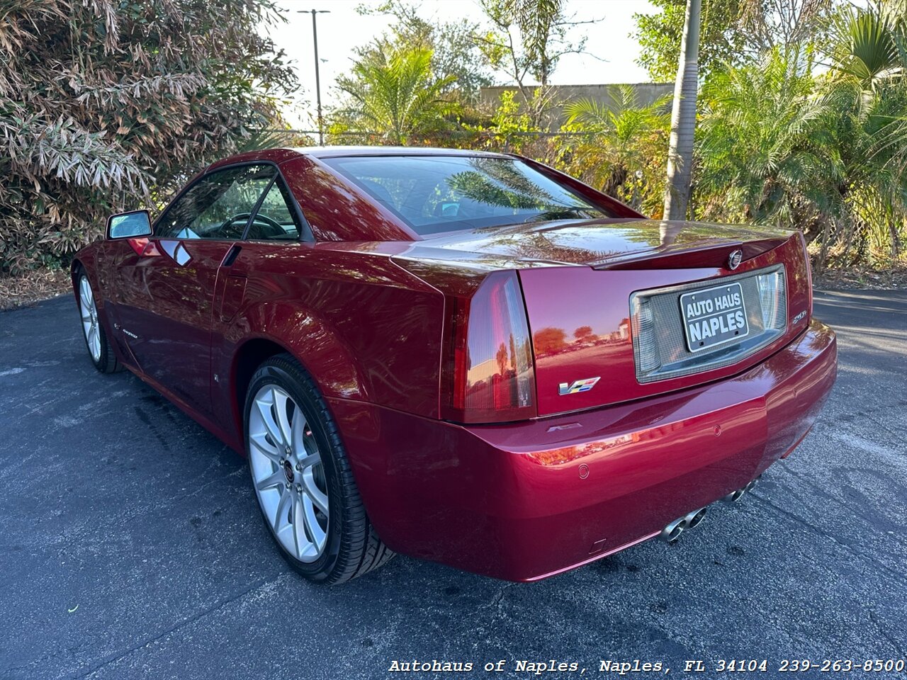 2006 Cadillac XLR-V   - Photo 25 - Naples, FL 34104