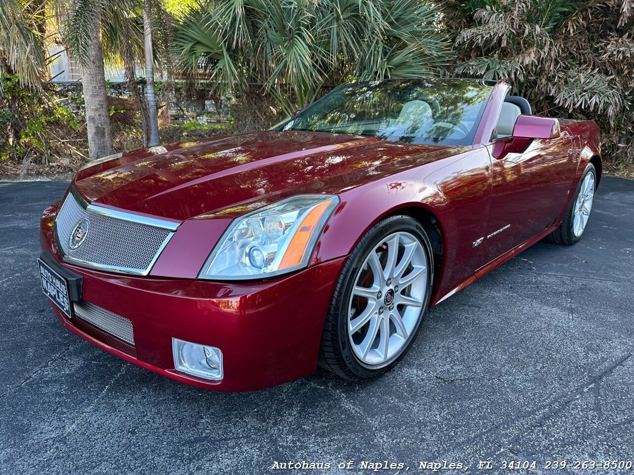 2006 Cadillac XLR-V   - Photo 13 - Naples, FL 34104