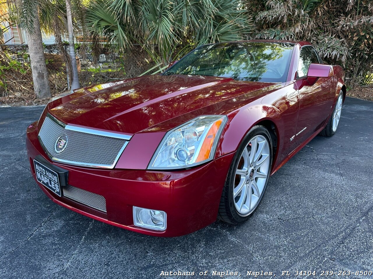 2006 Cadillac XLR-V   - Photo 4 - Naples, FL 34104