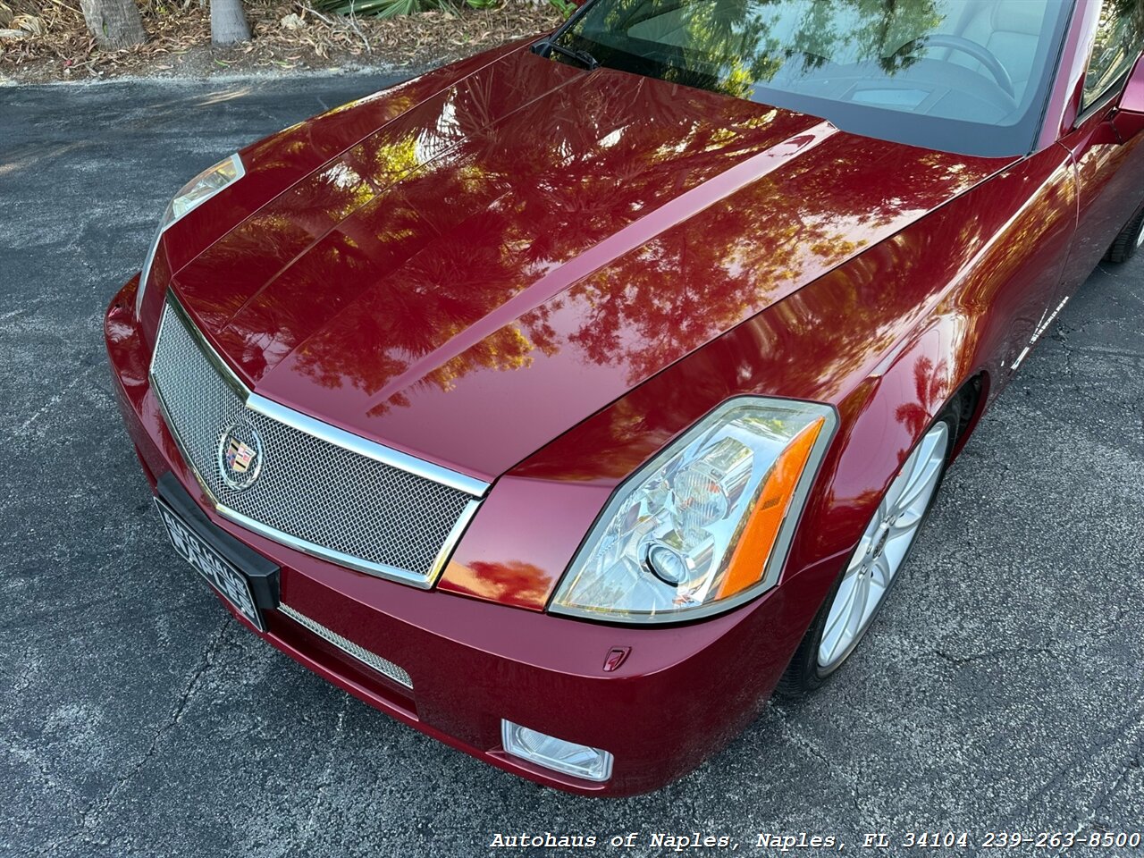 2006 Cadillac XLR-V   - Photo 7 - Naples, FL 34104