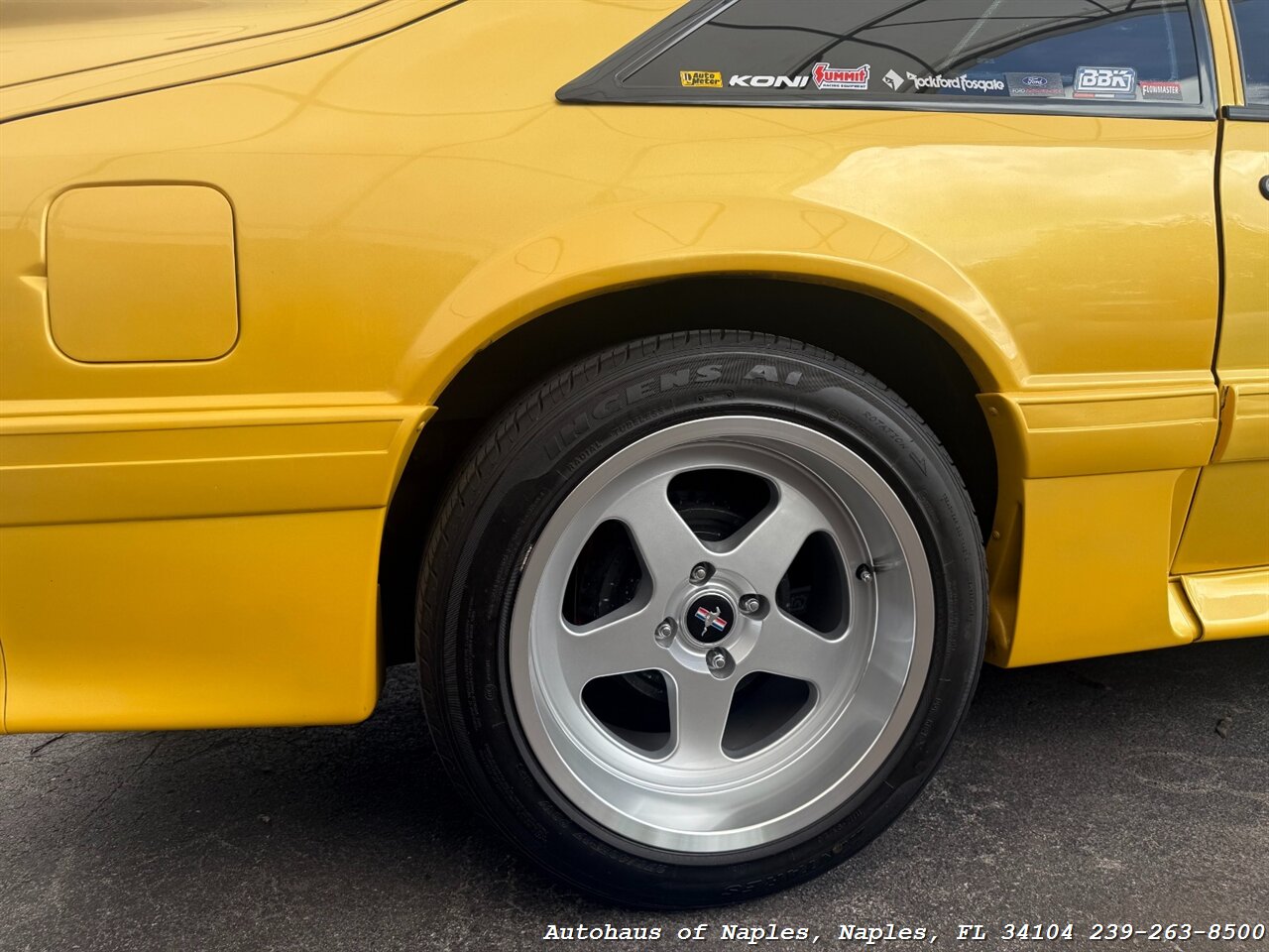 1993 Ford Mustang GT   - Photo 11 - Naples, FL 34104