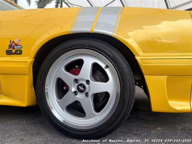 1993 Ford Mustang GT   - Photo 10 - Naples, FL 34104