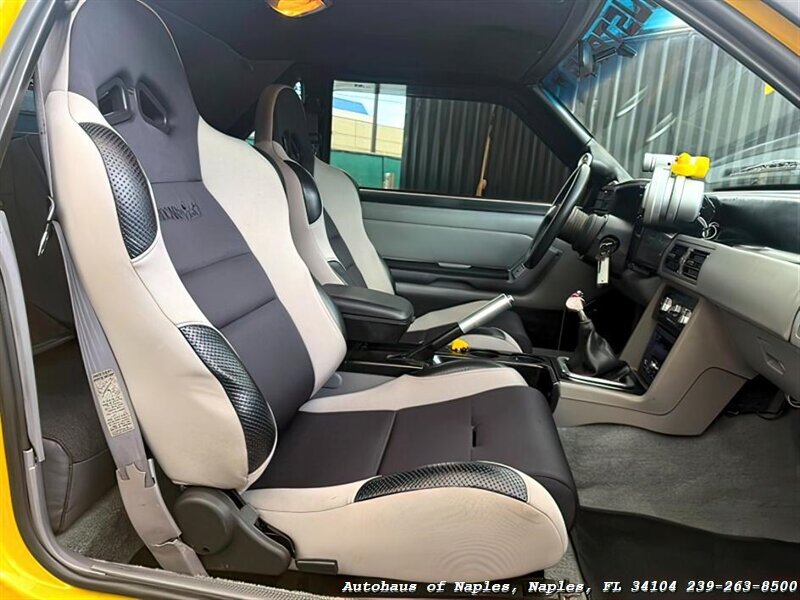 1993 Ford Mustang GT   - Photo 26 - Naples, FL 34104