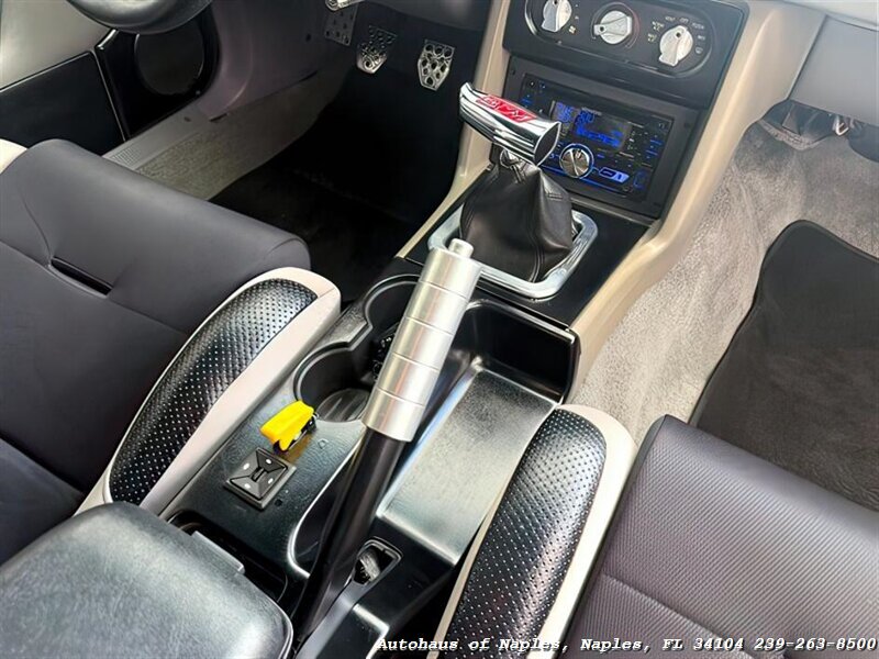 1993 Ford Mustang GT   - Photo 30 - Naples, FL 34104