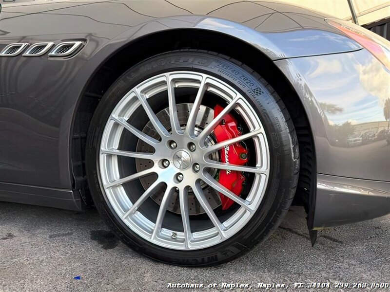 2015 Maserati Quattroporte GTS - Photo 10 - Naples, FL 34104