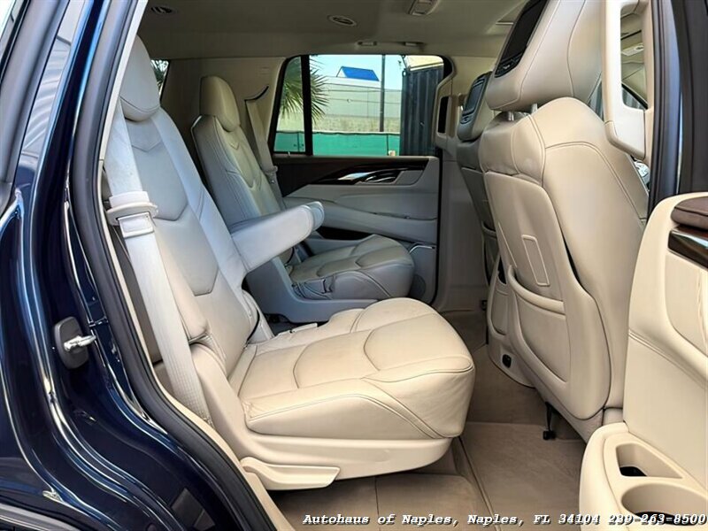 2017 Cadillac Escalade Luxury   - Photo 29 - Naples, FL 34104