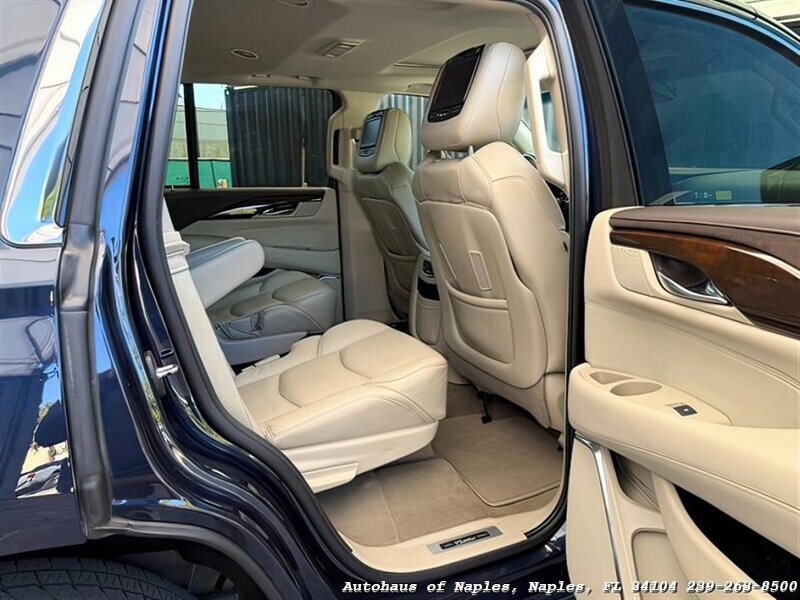 2017 Cadillac Escalade Luxury   - Photo 28 - Naples, FL 34104