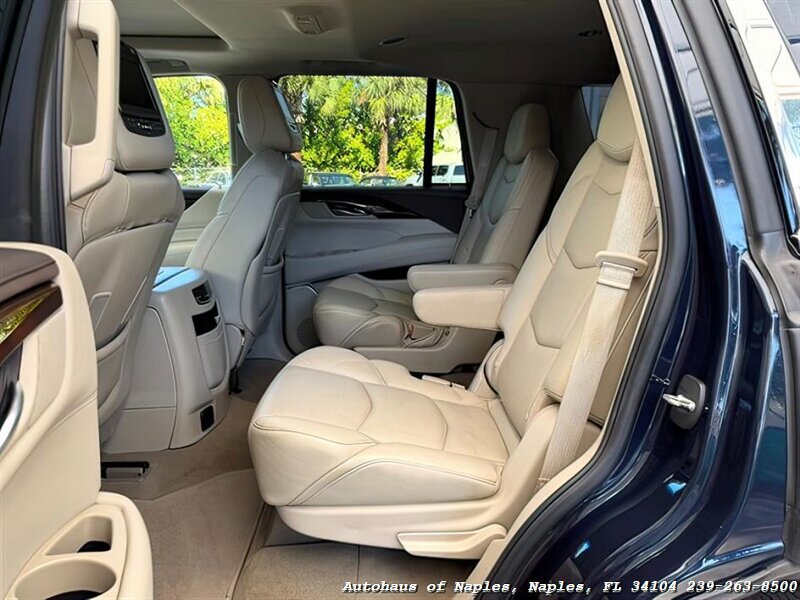2017 Cadillac Escalade Luxury   - Photo 22 - Naples, FL 34104