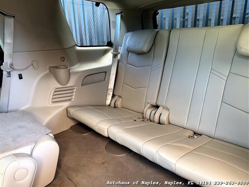 2017 Cadillac Escalade Luxury   - Photo 26 - Naples, FL 34104