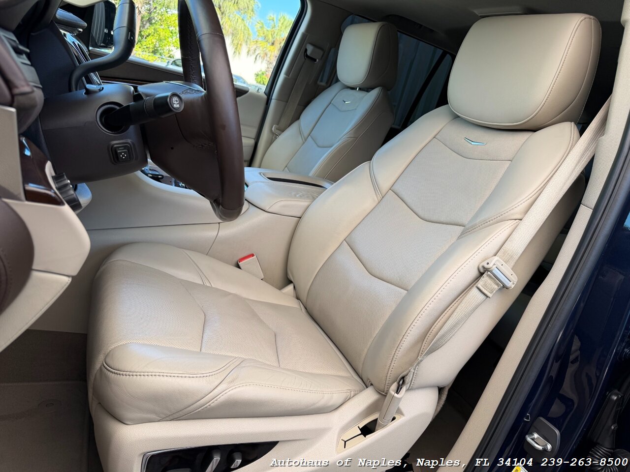 2017 Cadillac Escalade Luxury   - Photo 19 - Naples, FL 34104