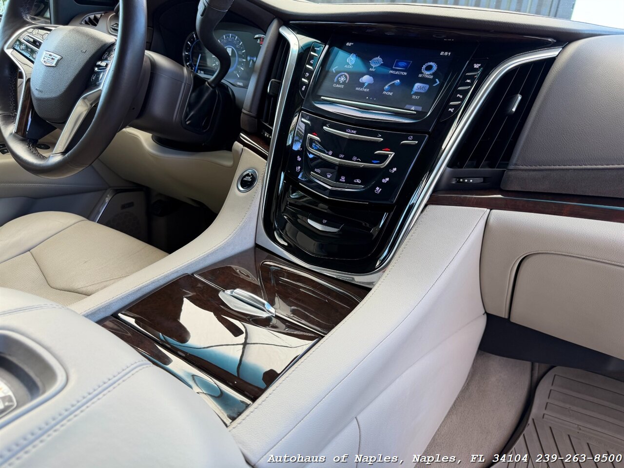2017 Cadillac Escalade Luxury   - Photo 36 - Naples, FL 34104