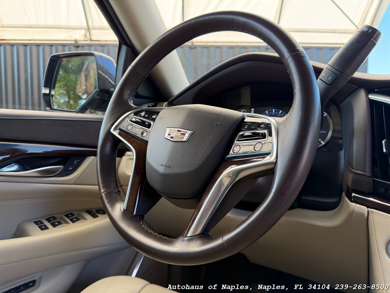 2017 Cadillac Escalade Luxury   - Photo 37 - Naples, FL 34104