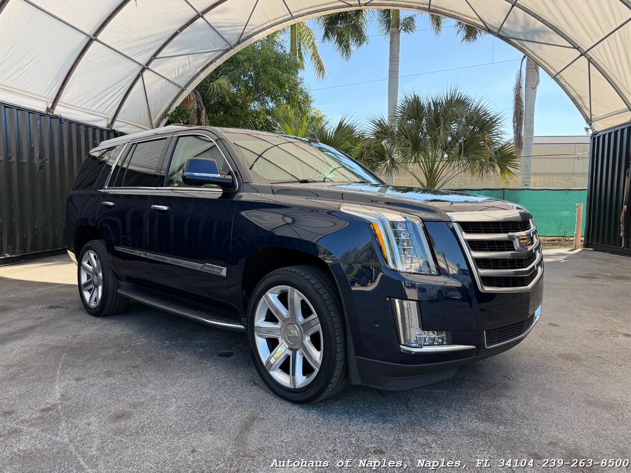 2017 Cadillac Escalade Luxury   - Photo 1 - Naples, FL 34104