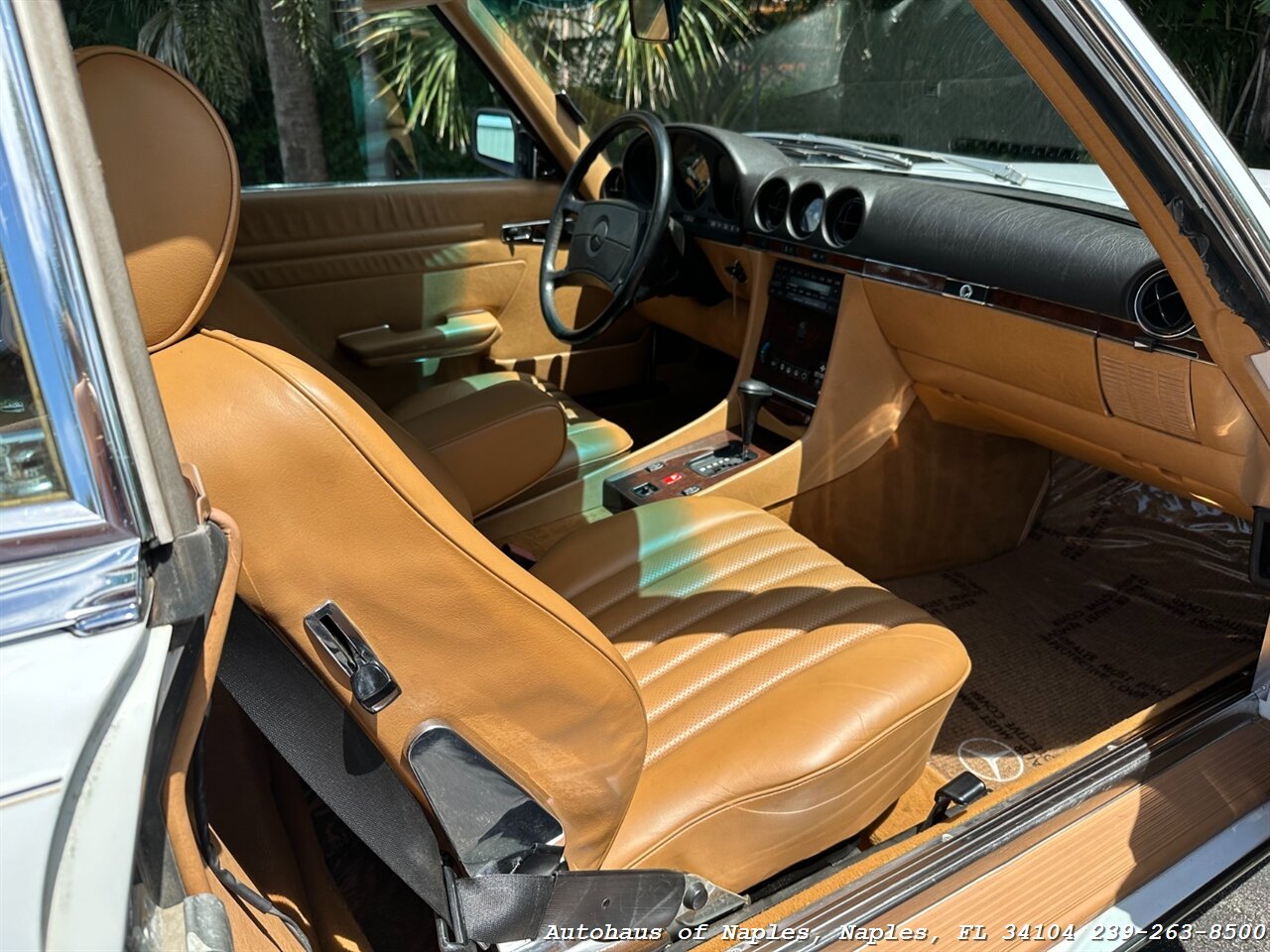 1989 Mercedes-Benz 560-Class 560 SL   - Photo 39 - Naples, FL 34104