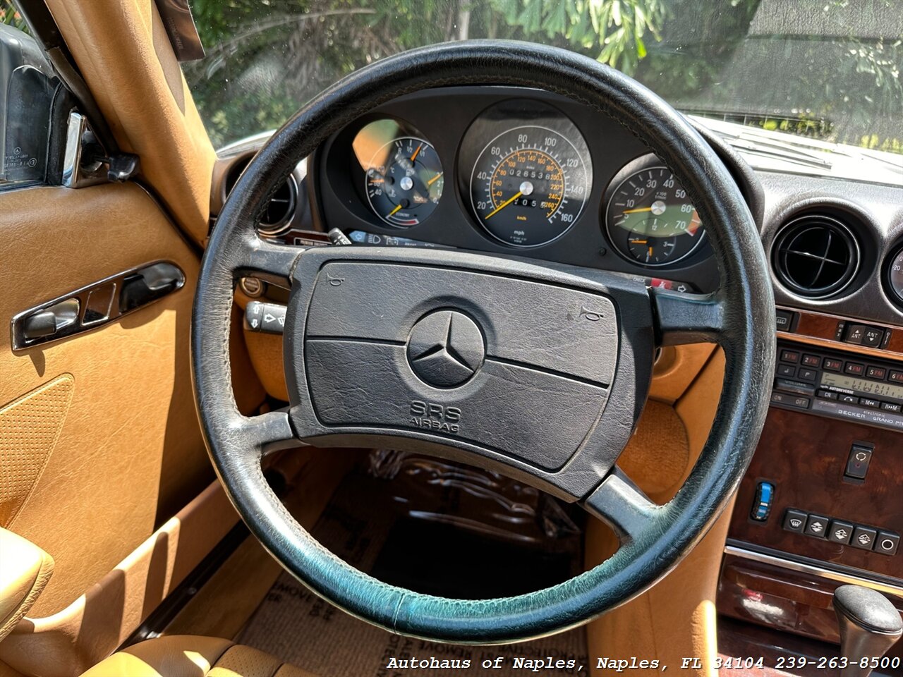 1989 Mercedes-Benz 560-Class 560 SL   - Photo 46 - Naples, FL 34104