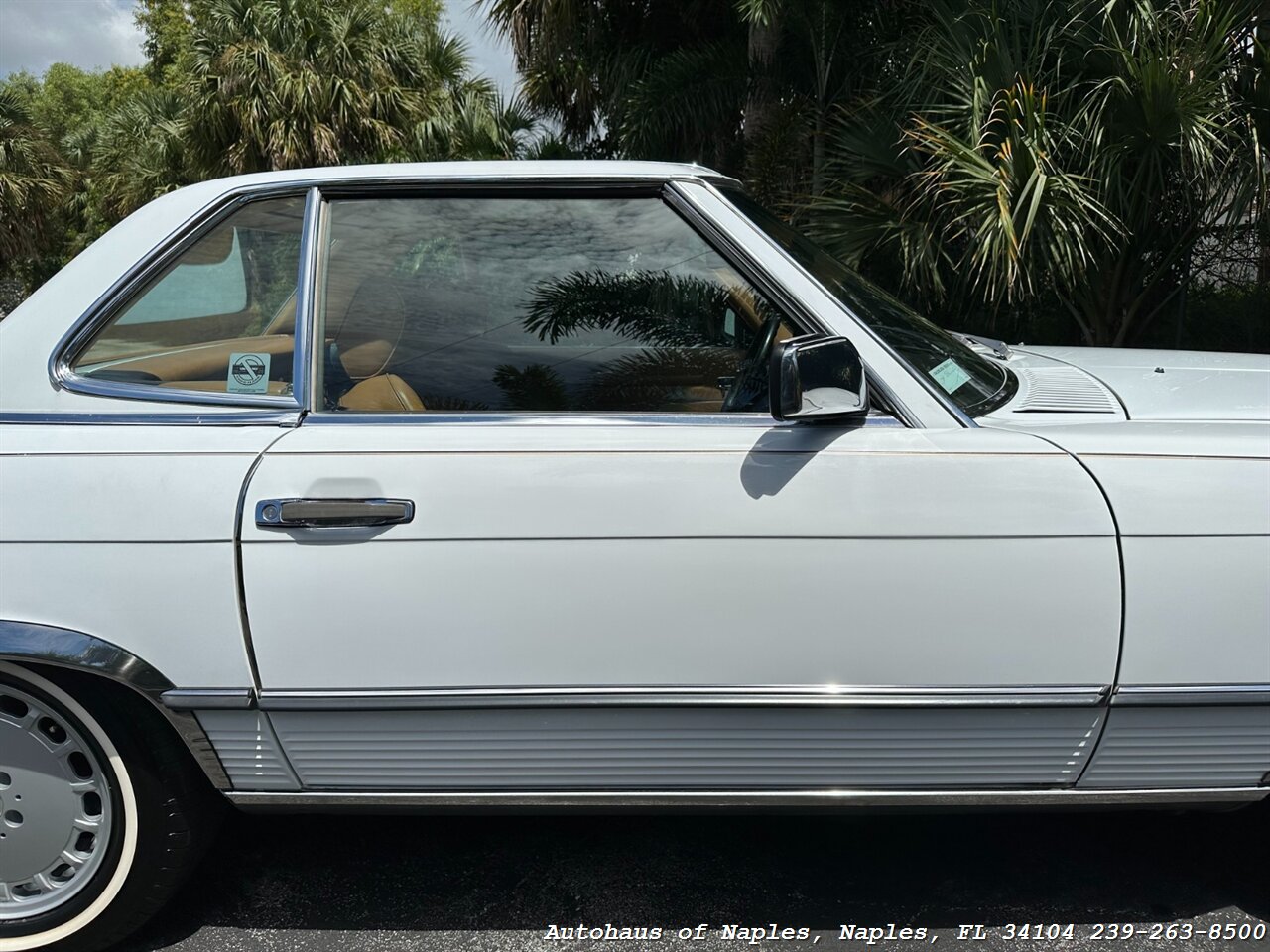 1989 Mercedes-Benz 560-Class 560 SL   - Photo 24 - Naples, FL 34104