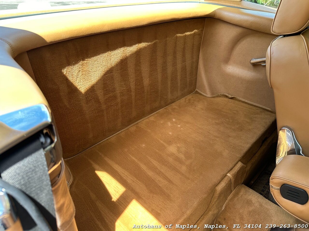 1989 Mercedes-Benz 560-Class 560 SL   - Photo 42 - Naples, FL 34104