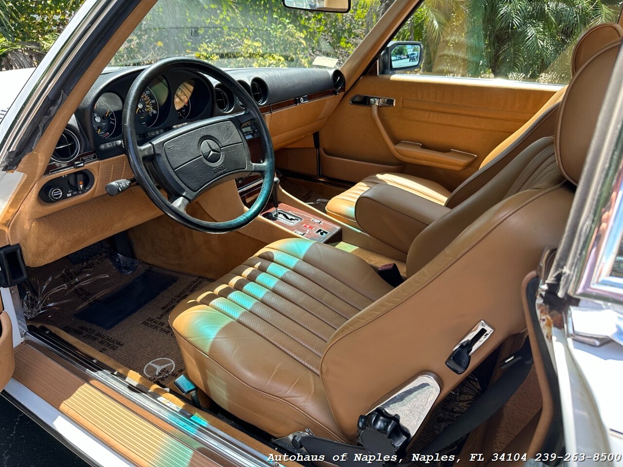 1989 Mercedes-Benz 560-Class 560 SL   - Photo 34 - Naples, FL 34104