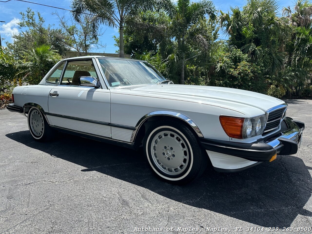 1989 Mercedes-Benz 560-Class 560 SL   - Photo 2 - Naples, FL 34104