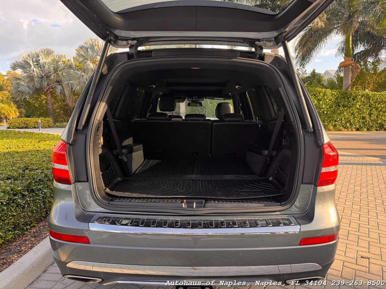 2017 Mercedes-Benz GLS GLS 450 - Photo 10 - Naples, FL 34104
