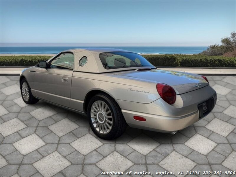 2005 Ford Thunderbird Deluxe   - Photo 22 - Naples, FL 34104