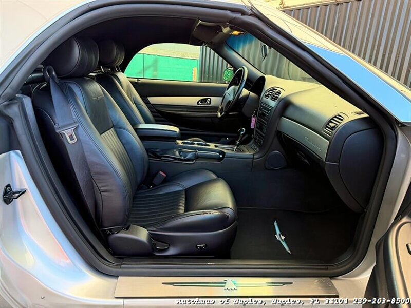 2005 Ford Thunderbird Deluxe   - Photo 48 - Naples, FL 34104