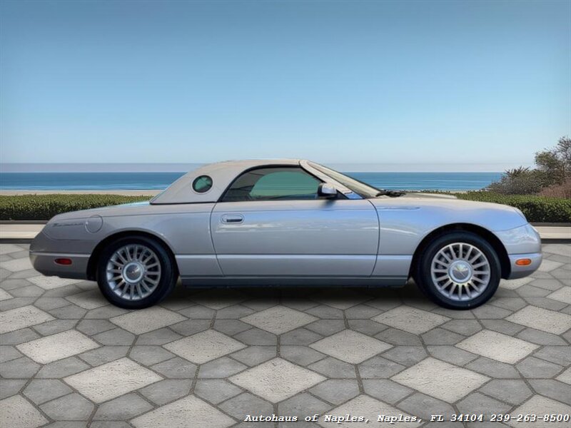 2005 Ford Thunderbird Deluxe   - Photo 17 - Naples, FL 34104