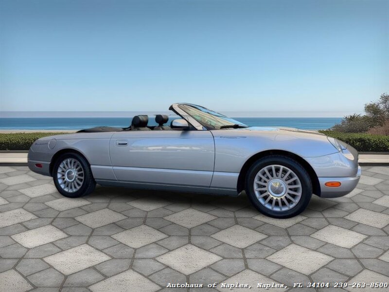 2005 Ford Thunderbird Deluxe   - Photo 2 - Naples, FL 34104
