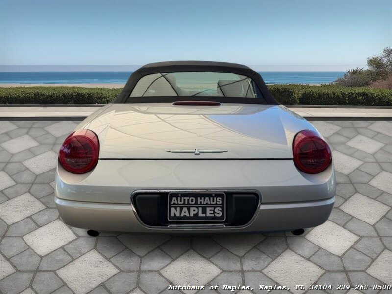 2005 Ford Thunderbird Deluxe   - Photo 30 - Naples, FL 34104