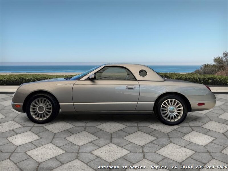 2005 Ford Thunderbird Deluxe   - Photo 24 - Naples, FL 34104