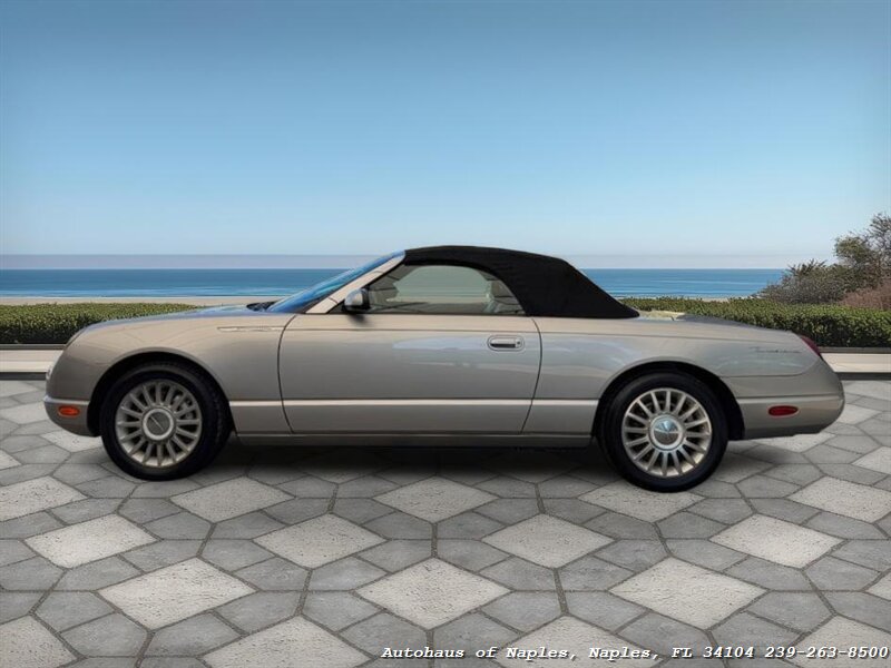 2005 Ford Thunderbird Deluxe   - Photo 32 - Naples, FL 34104