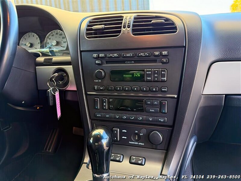 2005 Ford Thunderbird Deluxe   - Photo 51 - Naples, FL 34104