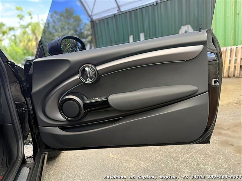 2022 MINI Hardtop 2 Door Cooper S - Photo 26 - Naples, FL 34104