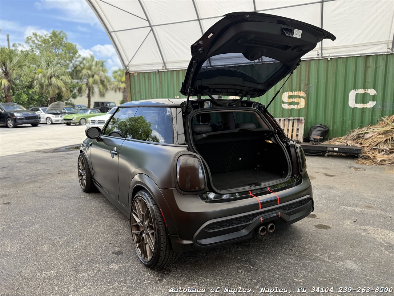 2022 MINI Hardtop 2 Door Cooper S   - Photo 14 - Naples, FL 34104