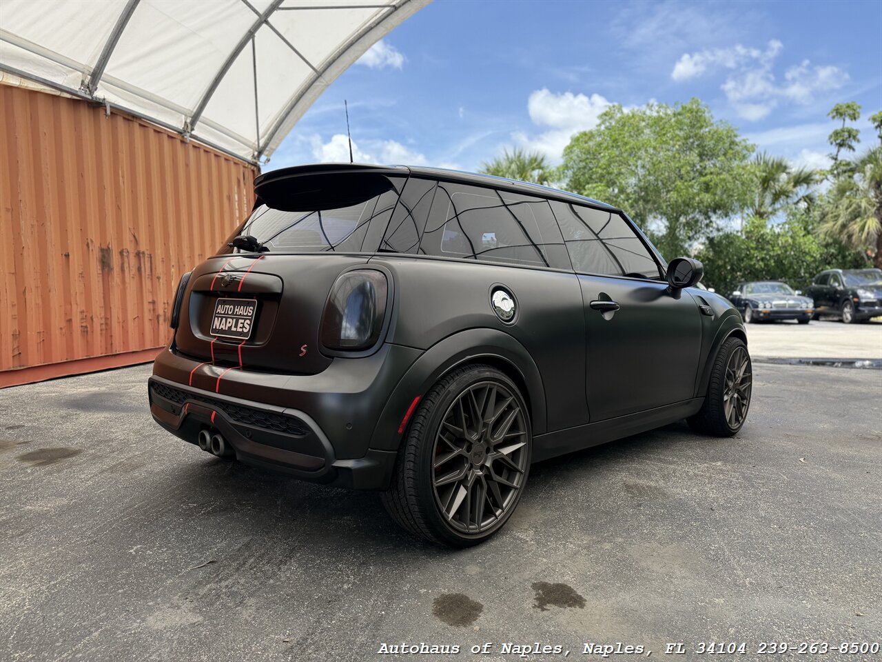 2022 MINI Hardtop 2 Door Cooper S   - Photo 11 - Naples, FL 34104