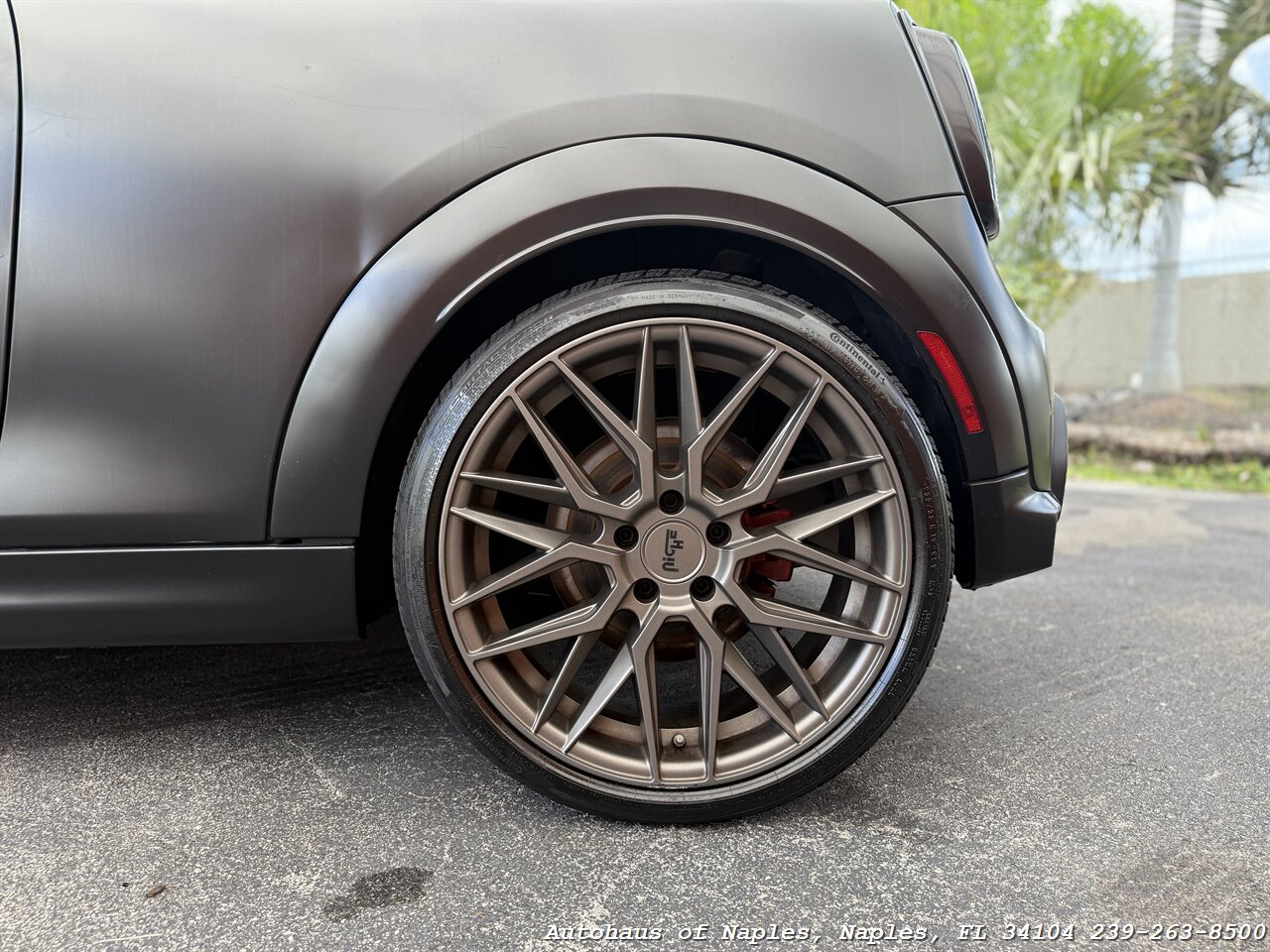 2022 MINI Hardtop 2 Door Cooper S   - Photo 8 - Naples, FL 34104