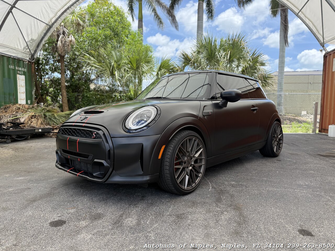 2022 MINI Hardtop 2 Door Cooper S   - Photo 4 - Naples, FL 34104