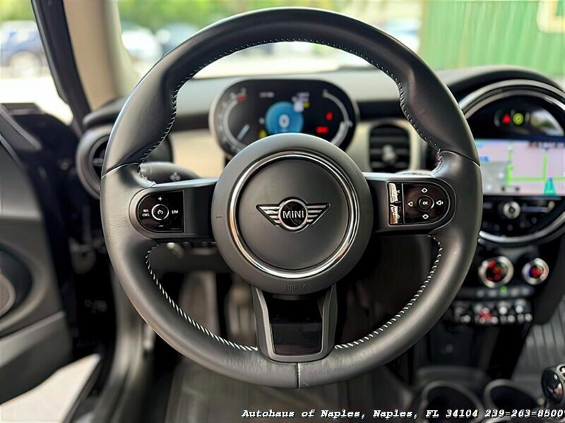 2022 MINI Hardtop 2 Door Cooper S - Photo 33 - Naples, FL 34104