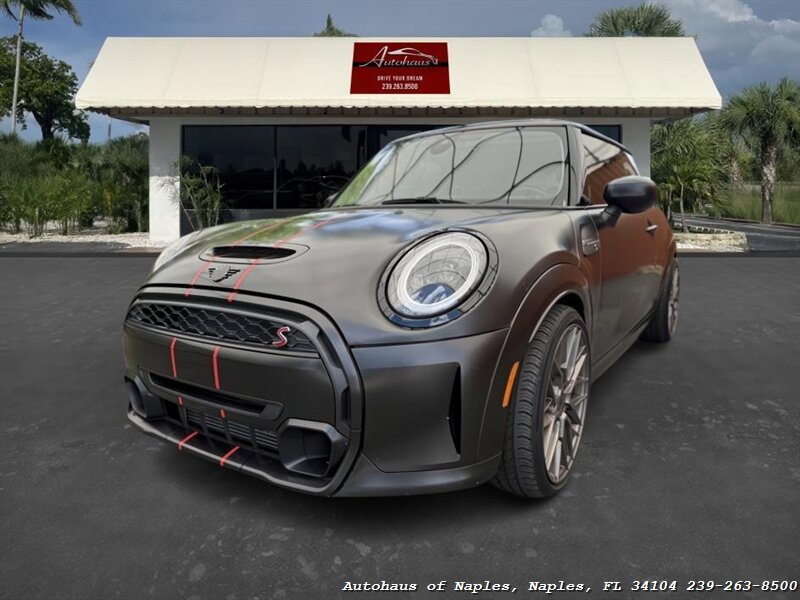 2022 MINI Hardtop 2 Door Cooper S - Photo 5 - Naples, FL 34104